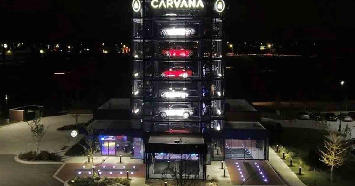 Carvana ขึ้นศาลในการสู้รบด้านใบอนุญาตล่าสุด