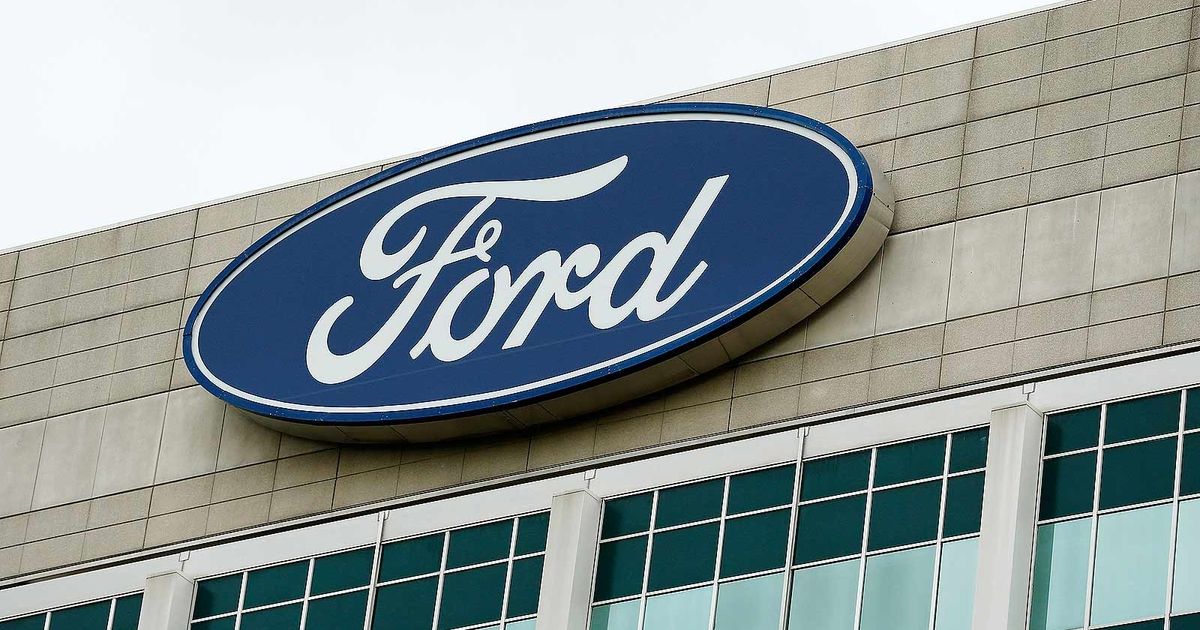 Ford ลดขีดจำกัดการขาย EV สำหรับตัวแทนจำหน่าย
