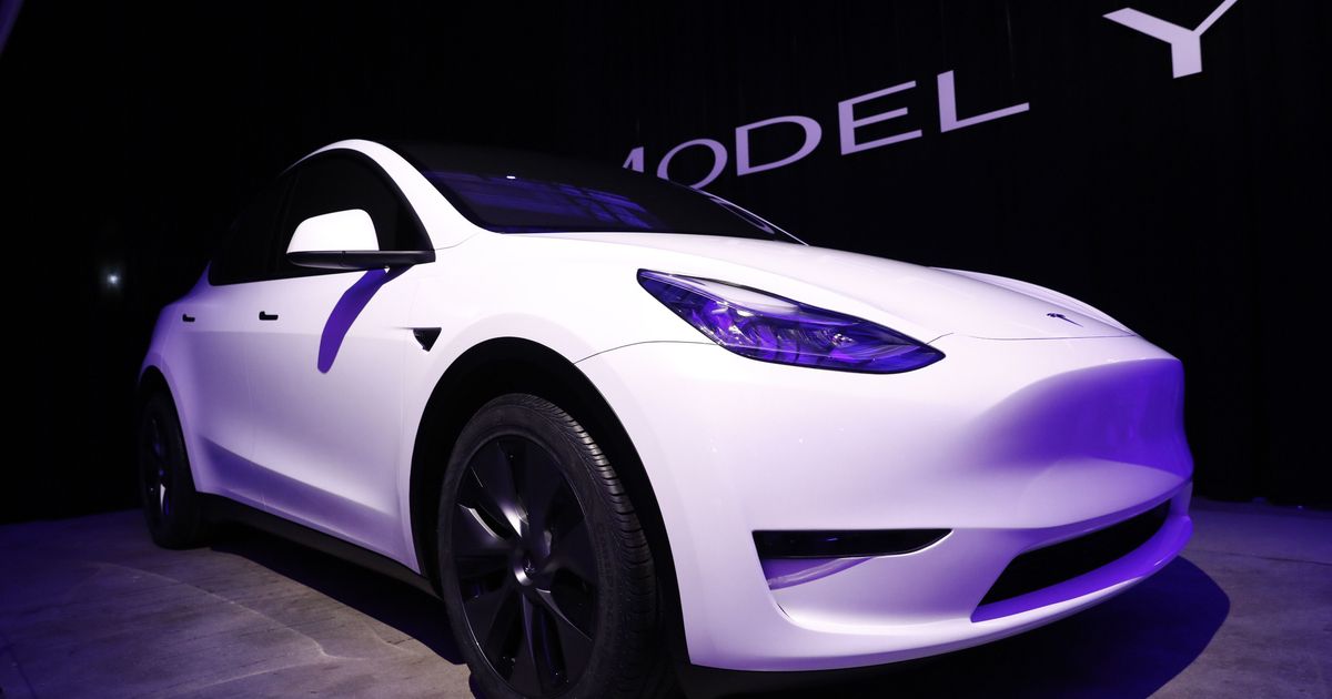 Tesla ต่อสู้เพื่อเครดิต EV หลังจากรุ่นหลักออกจากรายการ SUV